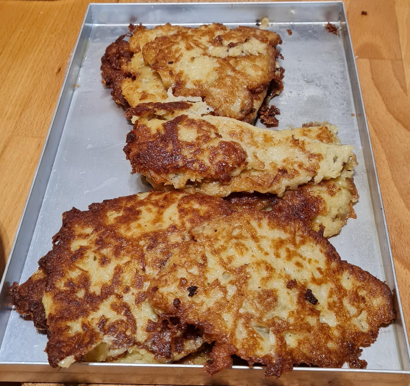 Kartoffelpuffer mit Apfelmus